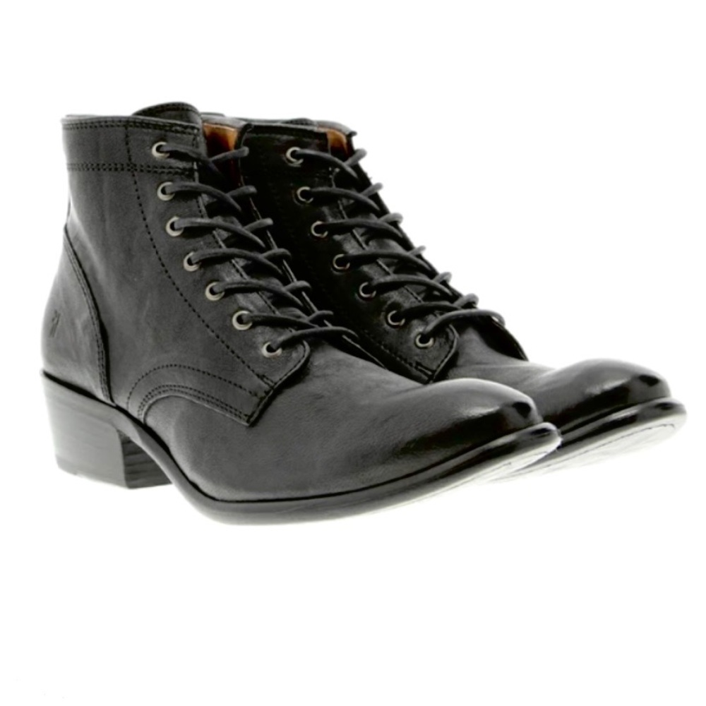NIB Frye Carson Lace Up Ankle Bootie Sz 6 Black